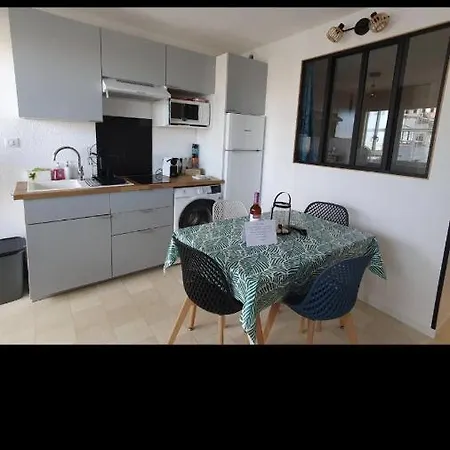 Vue Ocean T3 Climatise Entierement Renove Acces A Pied 3 E Etage Sans Ascenseur Daire Seignosse