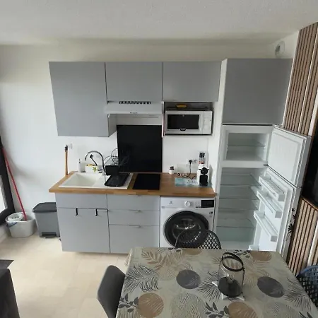 Vue Ocean T3 Climatise Centre Penon Acces A Pied 3 E Etage Sans Ascenseur Appartement *