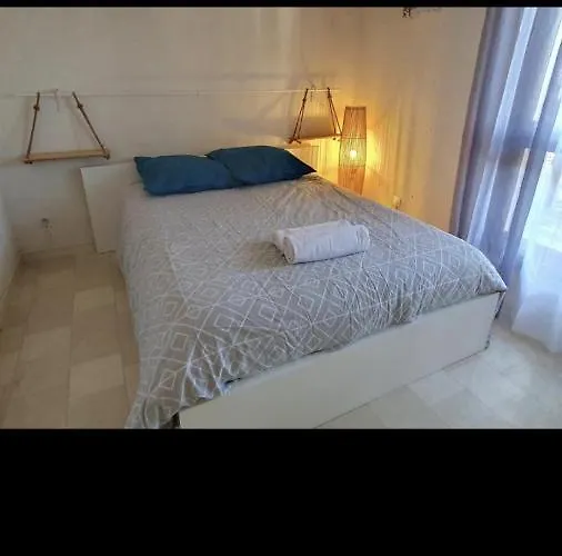 Apartamento Bel Climatisé Refait à Neuf 100 M De L'océan Et Toutes Commodités 3 E étage Sans Ascenseur